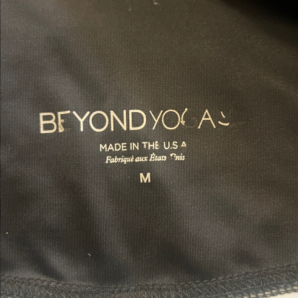 Beyond Yoga Navy Purple Pink Gradient Leggings - Picture 4 of 4